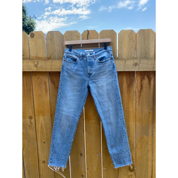 Levi’s Wedgie Jeans - Picture 1 of 3